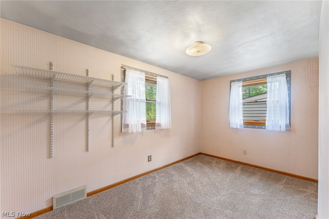 116 Woodland Drive New Middletown OH 44442