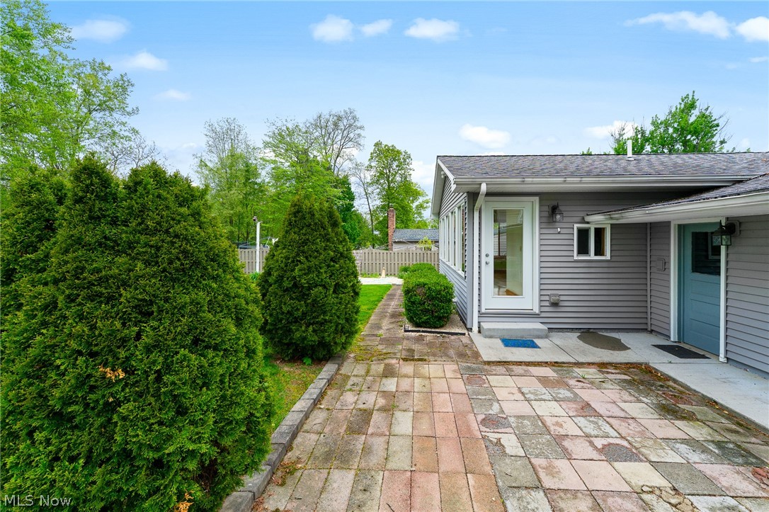 116 Woodland Drive New Middletown OH 44442
