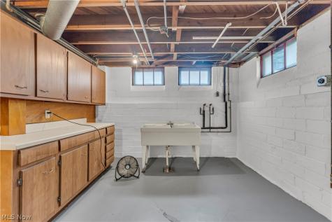 12000 Wayland Avenue Cleveland OH 44111