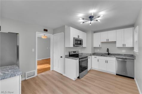 12000 Wayland Avenue Cleveland OH 44111
