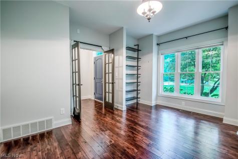 2218 S Overlook Road Cleveland Heights OH 44106