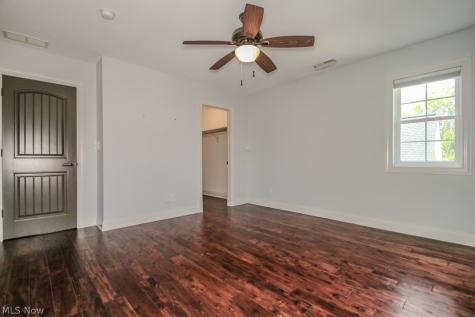 2218 S Overlook Road Cleveland Heights OH 44106
