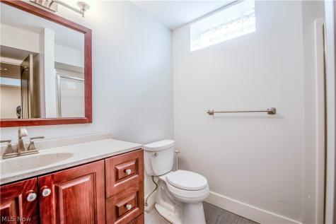 2218 S Overlook Road Cleveland Heights OH 44106