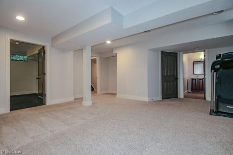 2218 S Overlook Road Cleveland Heights OH 44106