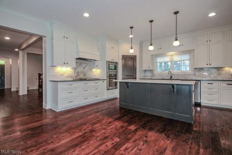 2218 S Overlook Road Cleveland Heights OH 44106