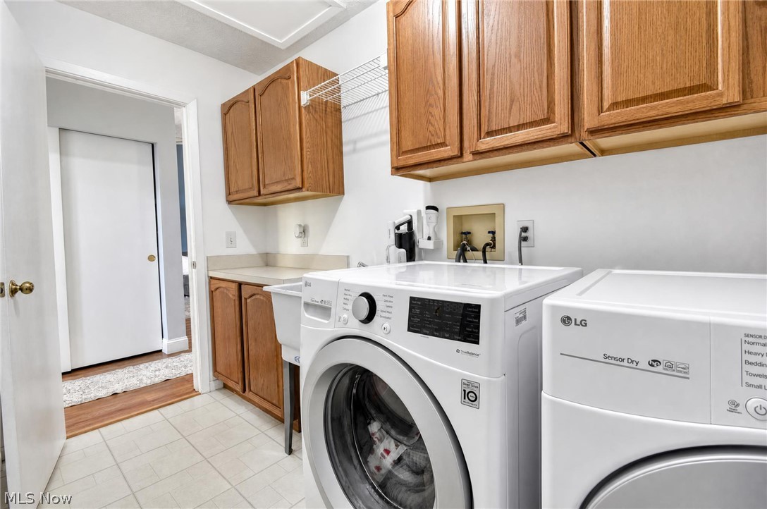 737 Sunset Drive Madison OH 44057
