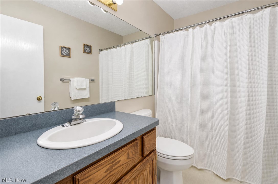 737 Sunset Drive Madison OH 44057