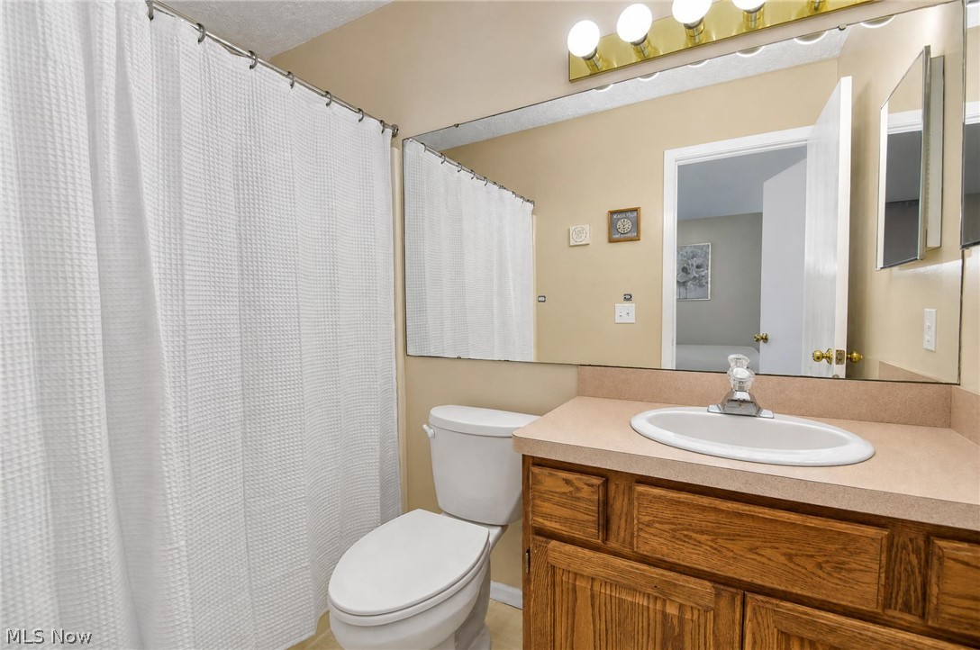 737 Sunset Drive Madison OH 44057