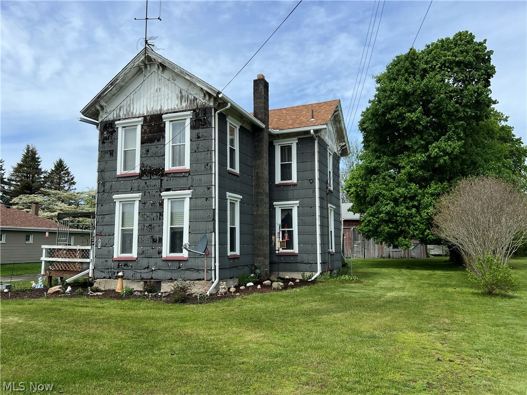 26 Daniels Avenue Conneaut OH 44030