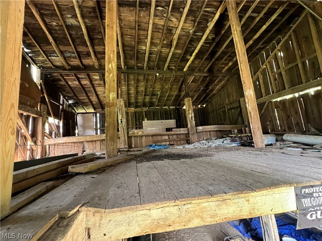 26 Daniels Avenue Conneaut OH 44030