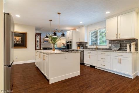 45 Hampshire Road Akron OH 44313