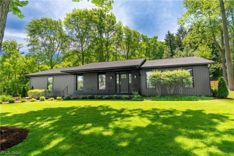 45 Hampshire Road Akron OH 44313