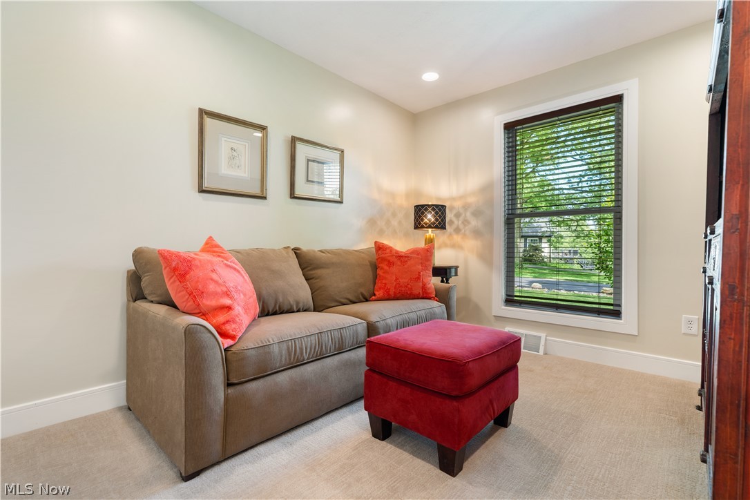 45 Hampshire Road Akron OH 44313