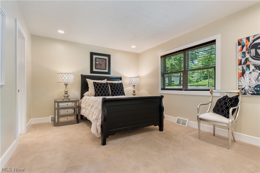 45 Hampshire Road Akron OH 44313