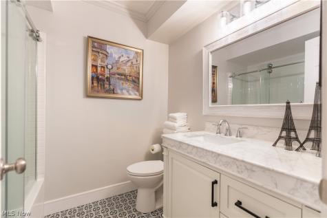 45 Hampshire Road Akron OH 44313