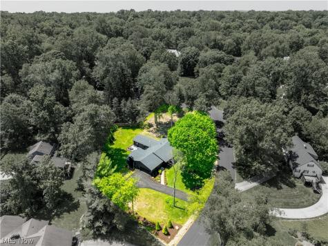 45 Hampshire Road Akron OH 44313