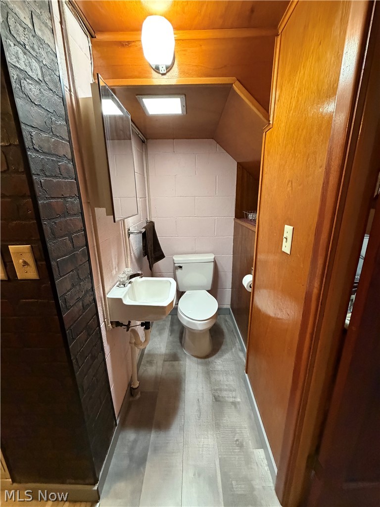 54599 Colerain Pike Martins Ferry OH 43935