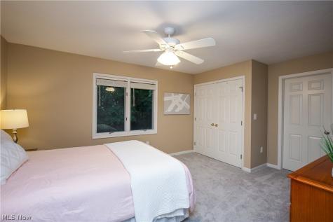 2665 Deer Ridge Run Cuyahoga Falls OH 44223