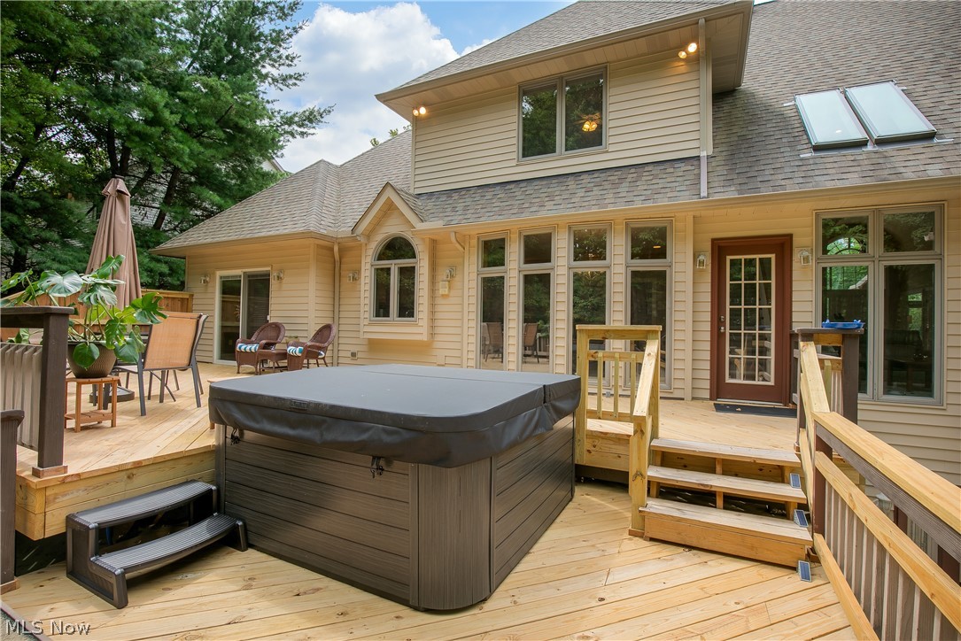 2665 Deer Ridge Run Cuyahoga Falls OH 44223
