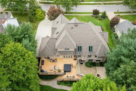 2665 Deer Ridge Run Cuyahoga Falls OH 44223