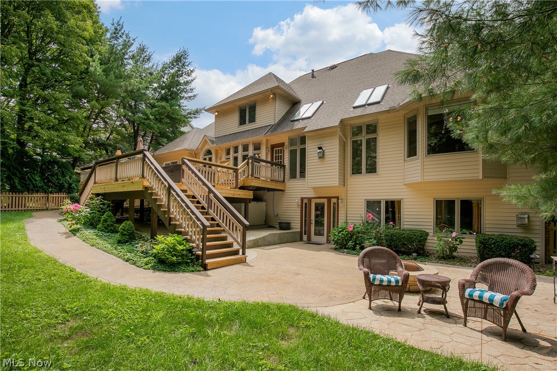 2665 Deer Ridge Run Cuyahoga Falls OH 44223