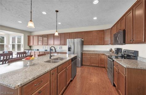 8139 Castleton Drive Mentor OH 44060
