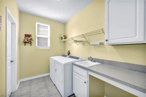 8139 Castleton Drive Mentor OH 44060