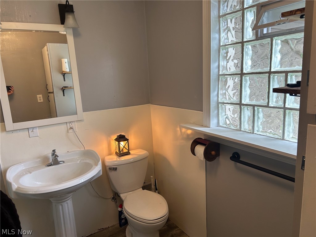 3049 Parkman Road Warren OH 44481