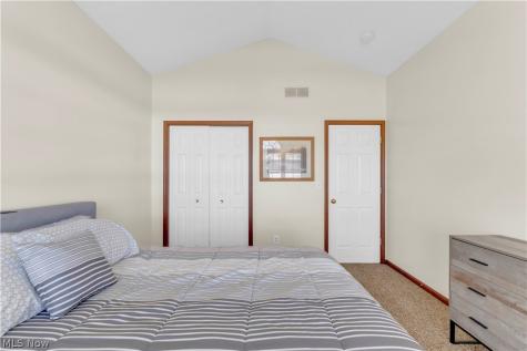 4201 Brooks Court Lorain OH 44053