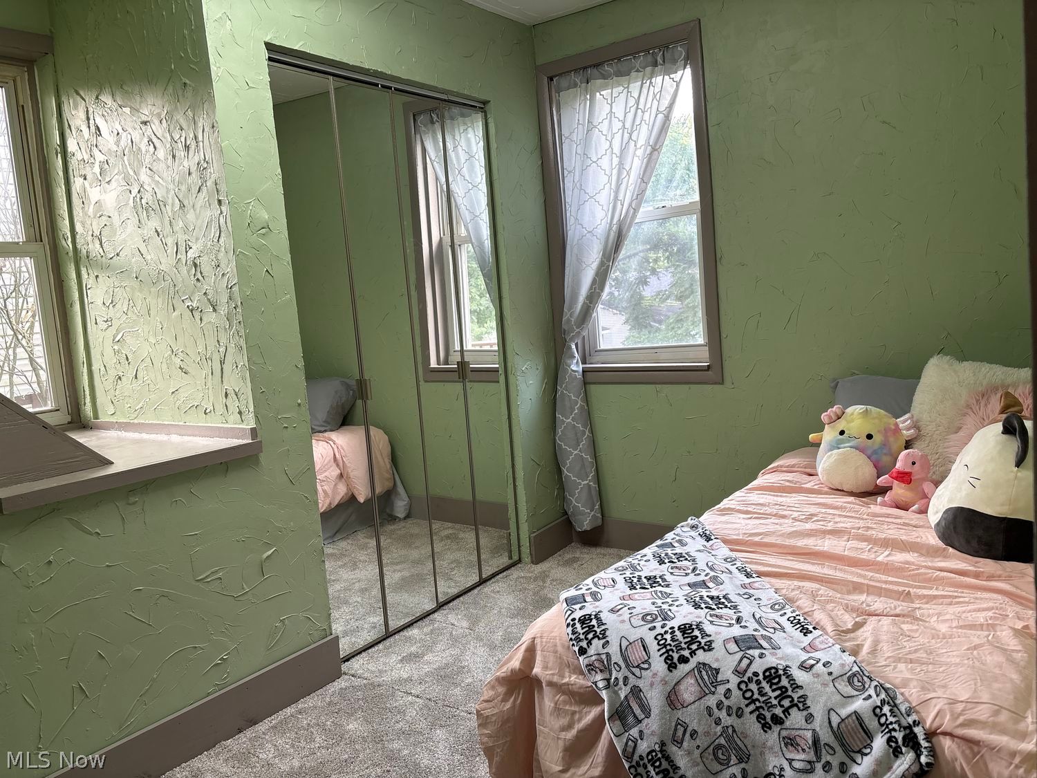 2487 Delaware Avenue Akron OH 44312