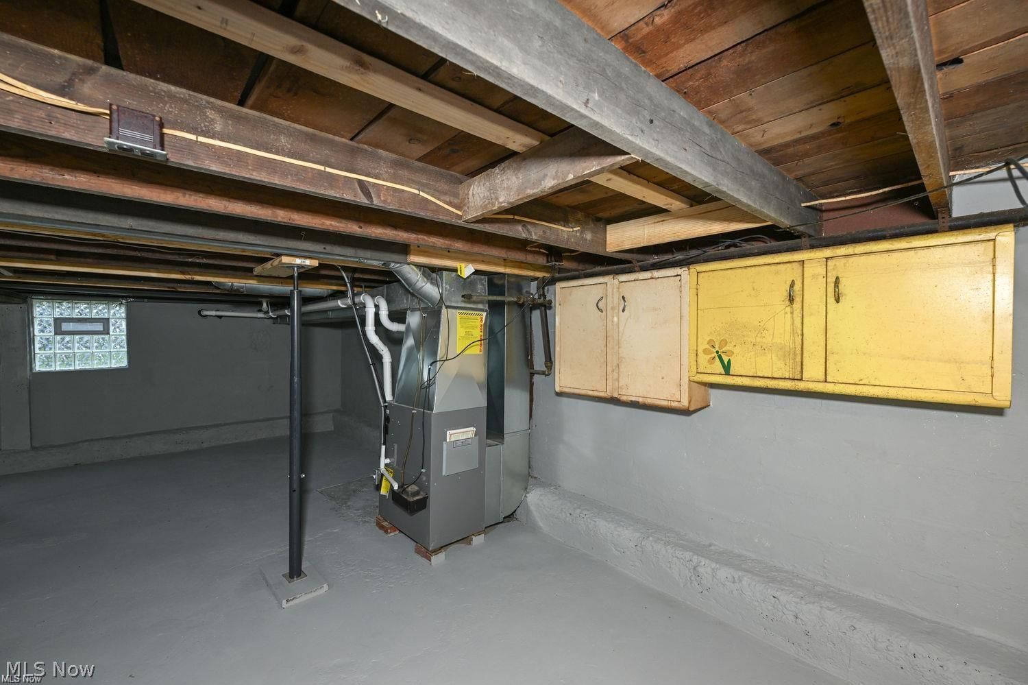 2487 Delaware Avenue Akron OH 44312