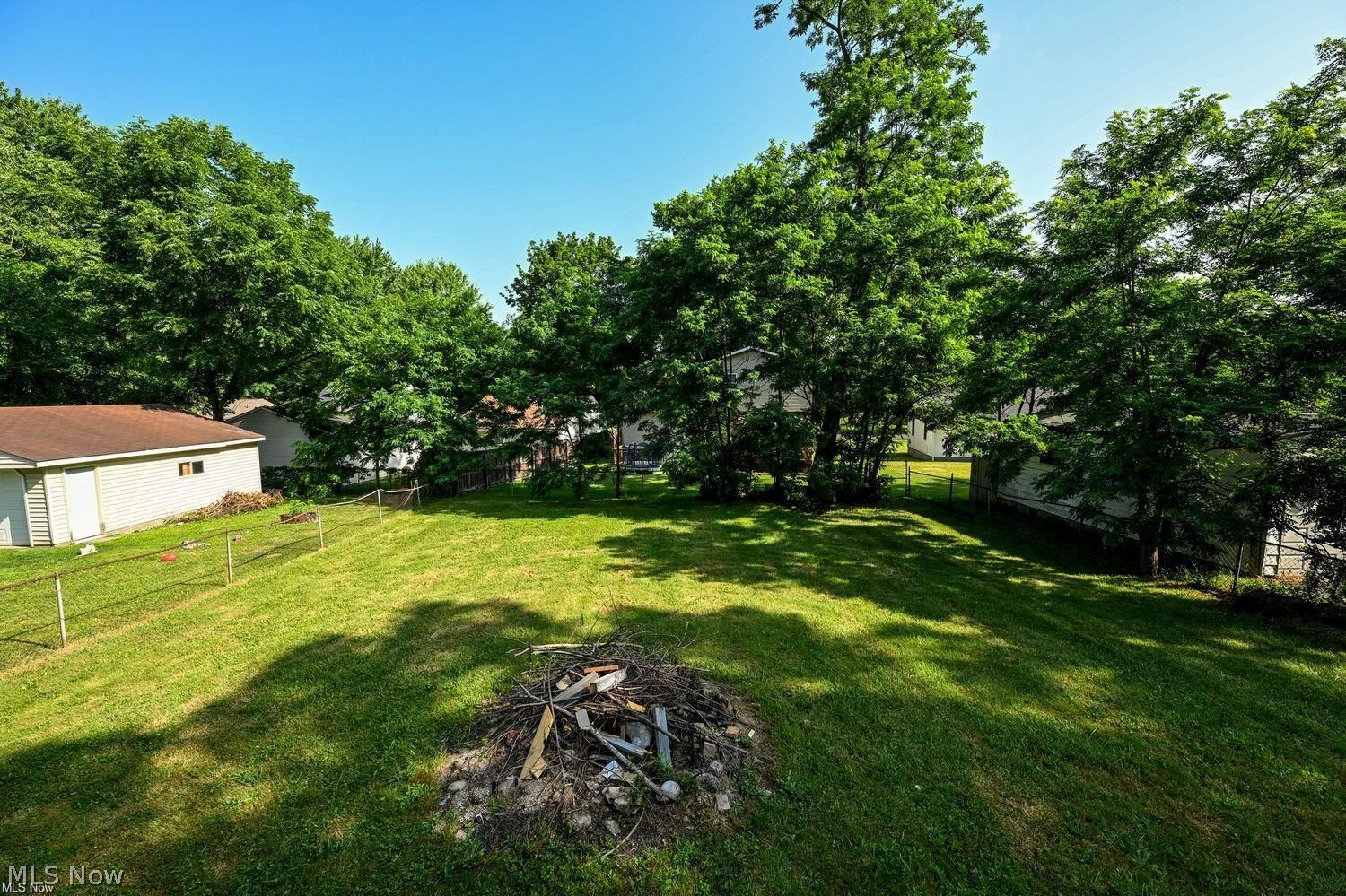 2487 Delaware Avenue Akron OH 44312