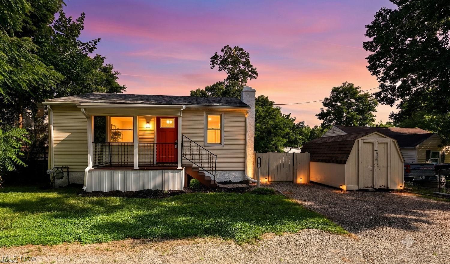 2487 Delaware Avenue Akron OH 44312