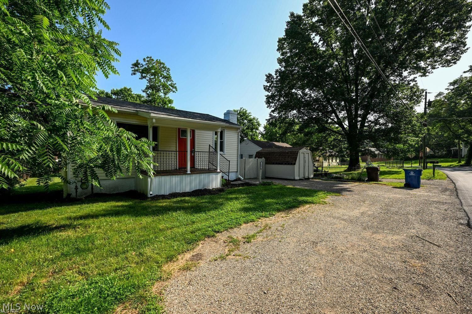 2487 Delaware Avenue Akron OH 44312