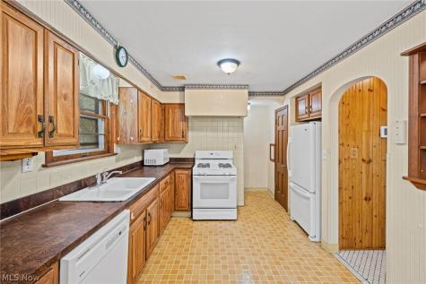 4137 Bushnell Road University Heights OH 44118