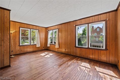 4137 Bushnell Road University Heights OH 44118