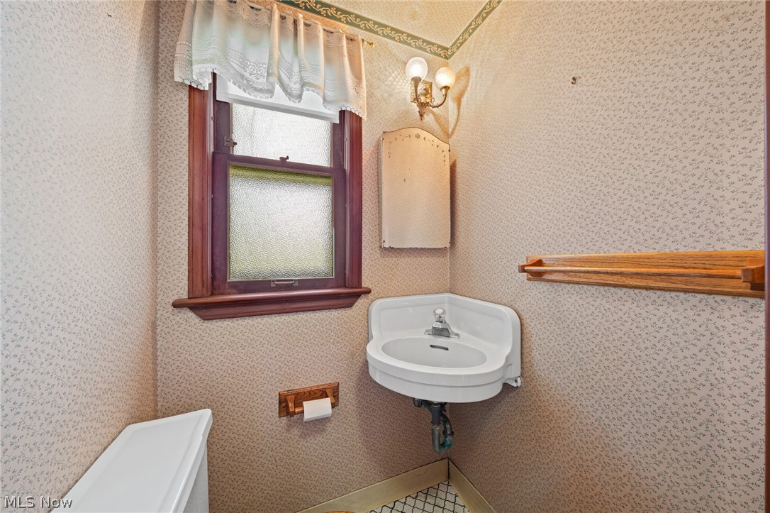 4137 Bushnell Road University Heights OH 44118