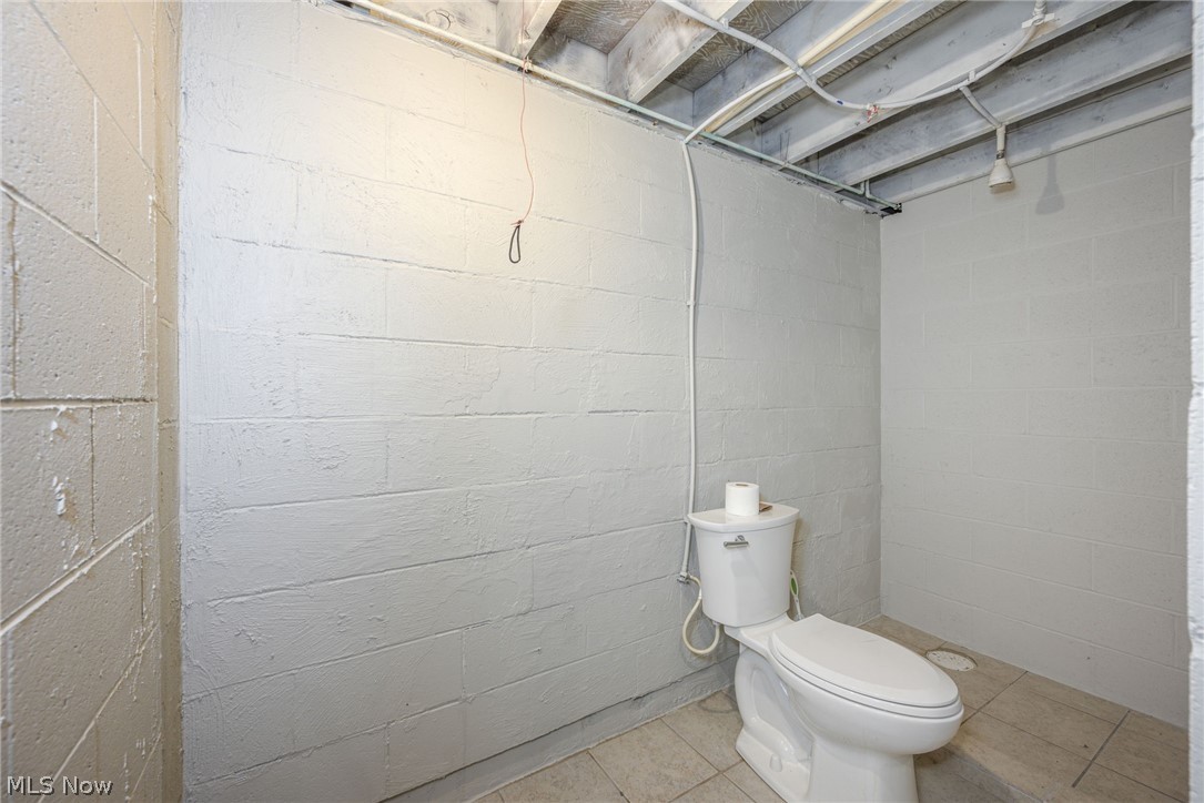 6019 State Route 751 SW Stone Creek OH 43840