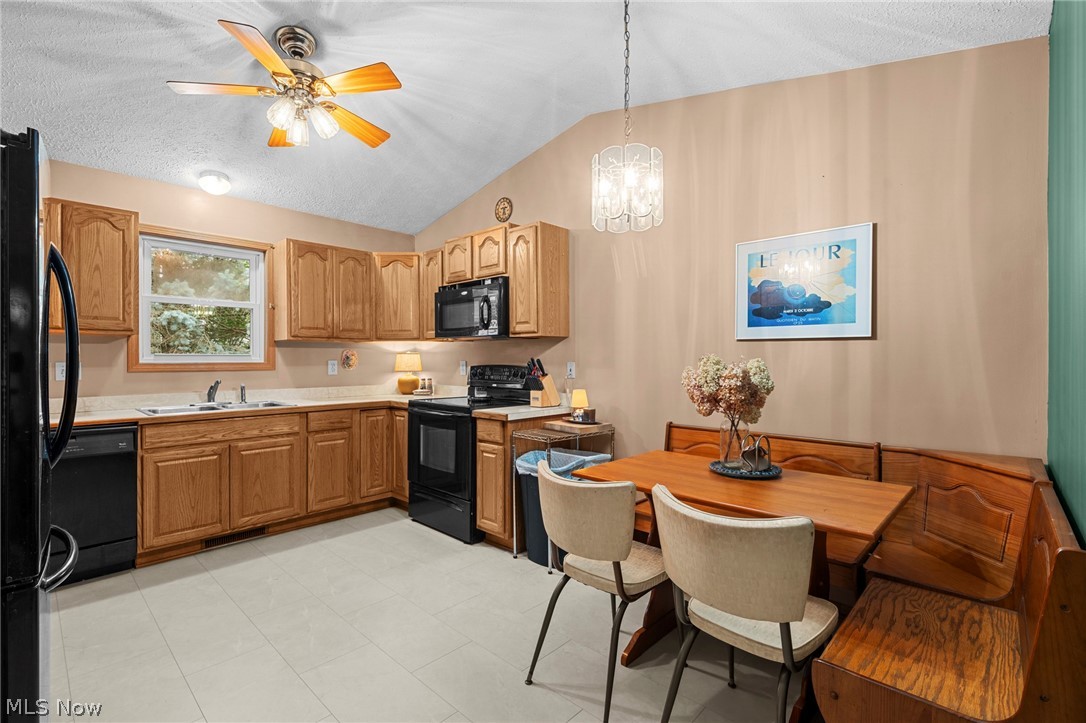 77 29th Street NW Barberton OH 44203