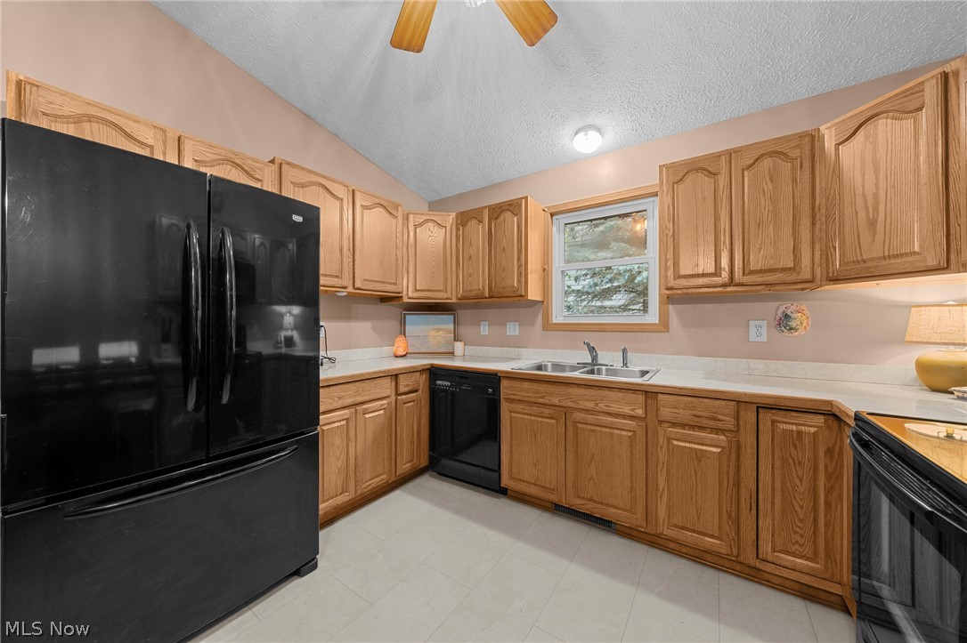 77 29th Street NW Barberton OH 44203