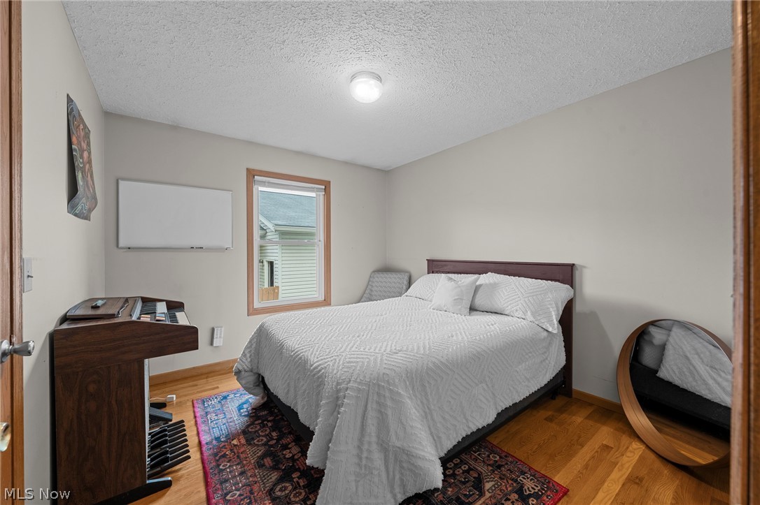77 29th Street NW Barberton OH 44203