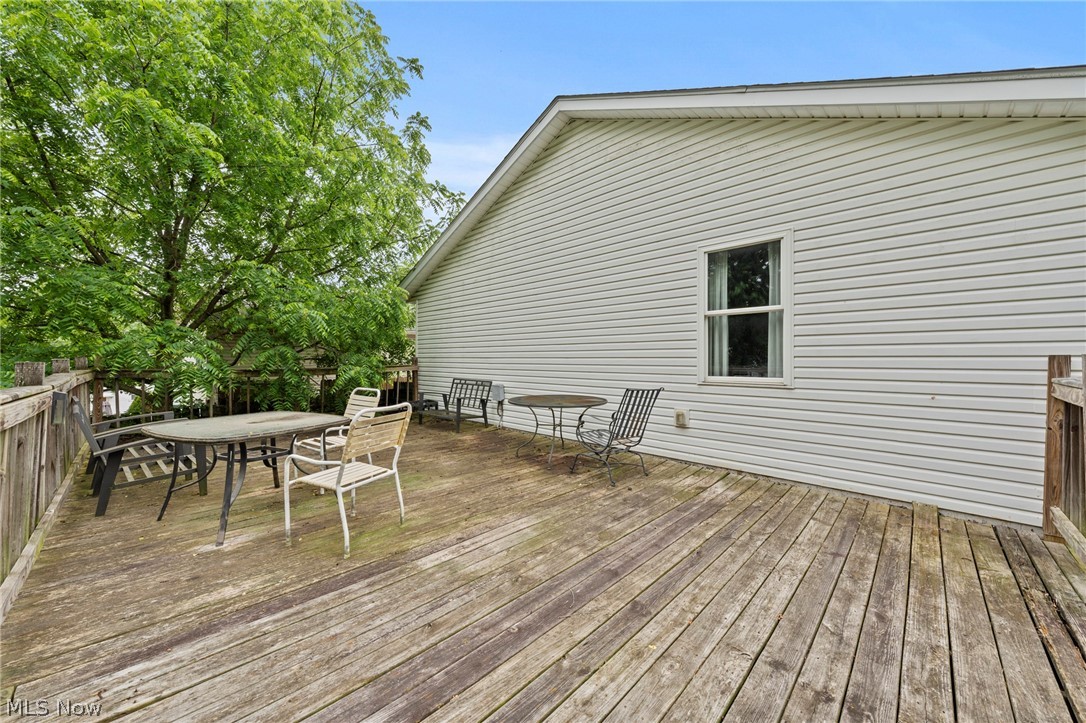 77 29th Street NW Barberton OH 44203