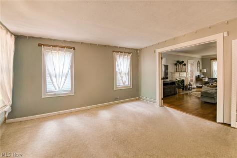 943 Cambridge Road Cleveland Heights OH 44121