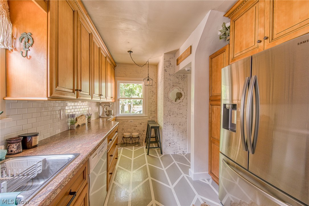 943 Cambridge Road Cleveland Heights OH 44121