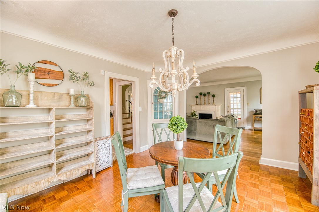 943 Cambridge Road Cleveland Heights OH 44121