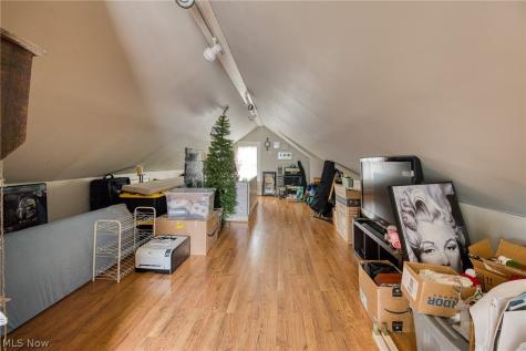 943 Cambridge Road Cleveland Heights OH 44121