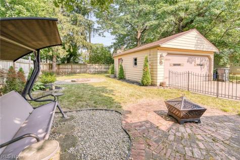943 Cambridge Road Cleveland Heights OH 44121