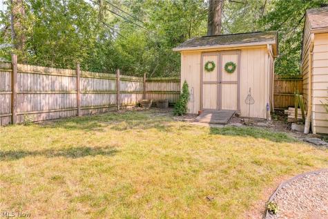 943 Cambridge Road Cleveland Heights OH 44121