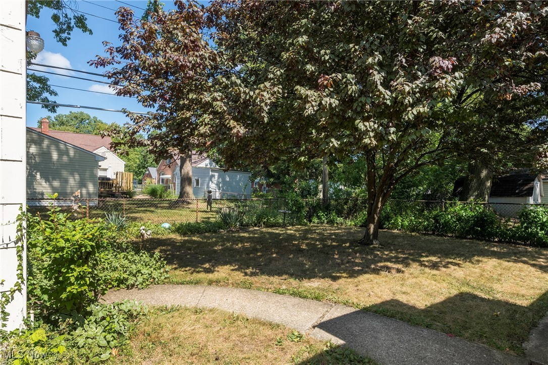 26471 Farringdon Avenue Euclid OH 44132