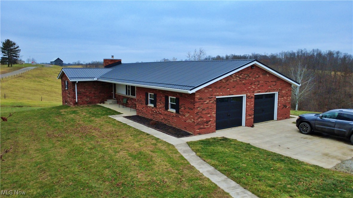 2242 S Mccoy Ridge Road Stockport OH 43787